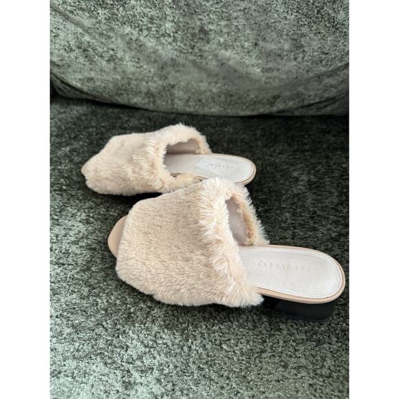 3 for $9 Sancturary Furry Leather Slip On Mules 7 EUC Rascal - Picture 6 of 9